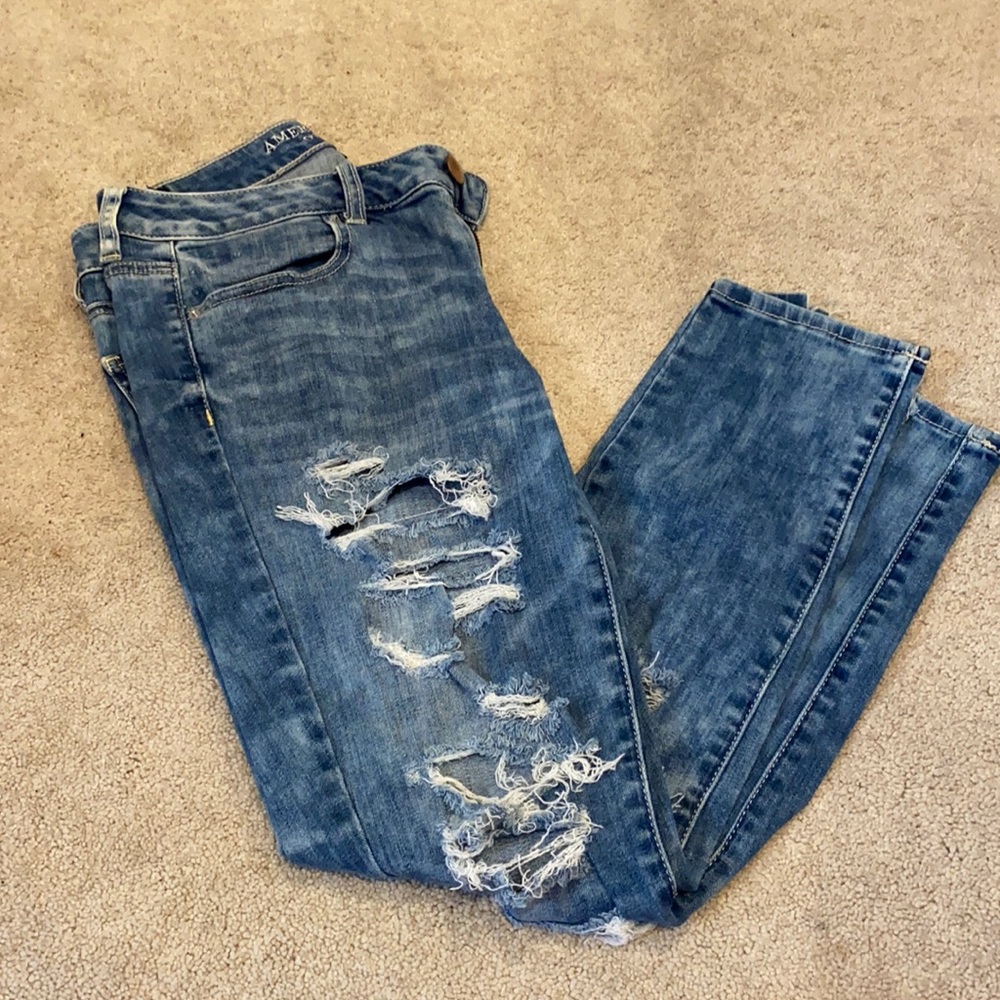 American Eagle Distressed Ankle Length Jegging
